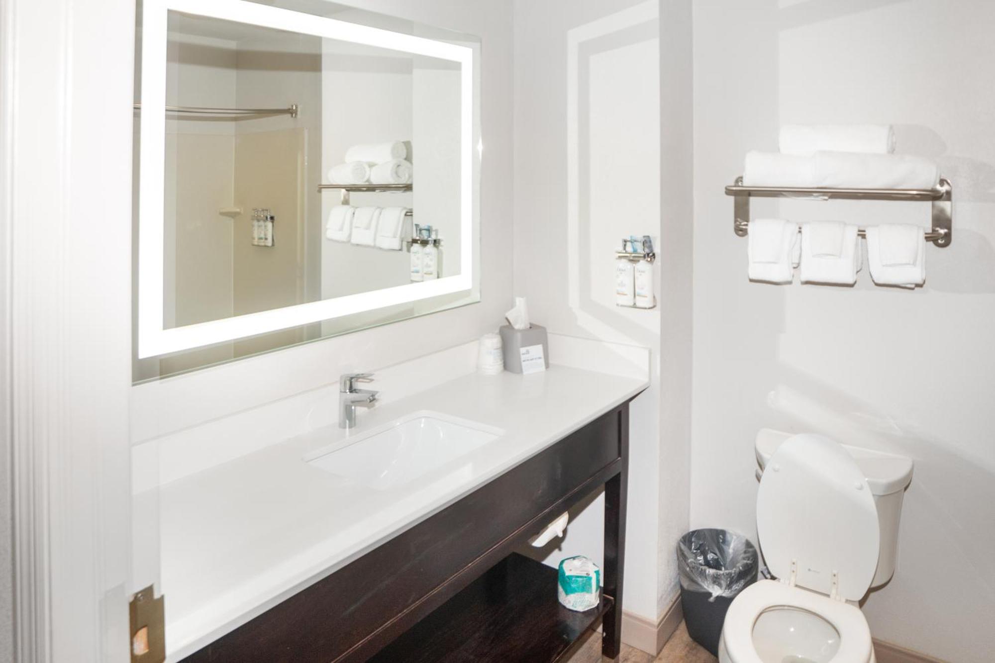 Holiday Inn Express And Suites Stroudsburg-Poconos By Ihg Εξωτερικό φωτογραφία