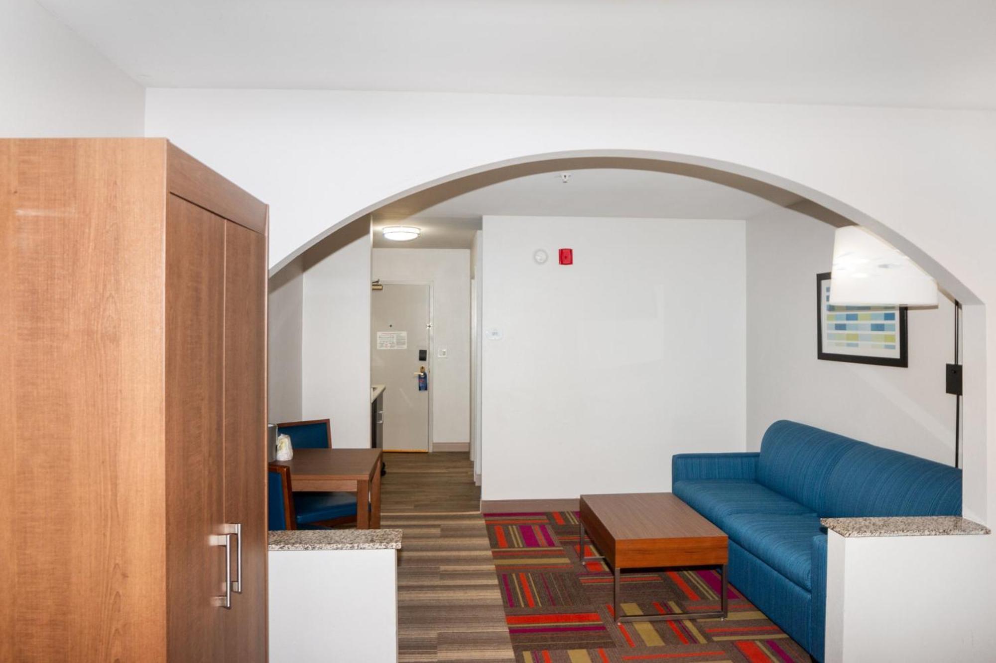 Holiday Inn Express And Suites Stroudsburg-Poconos By Ihg Εξωτερικό φωτογραφία
